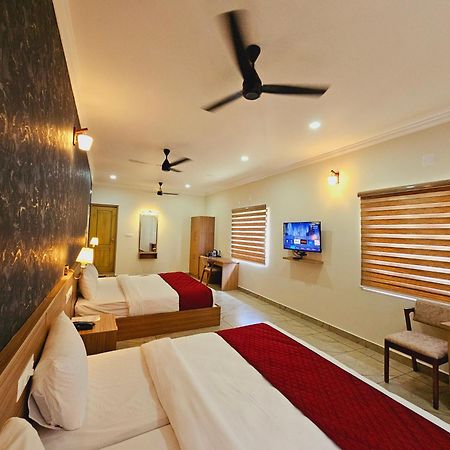 Esaa Airport Hotel Kochi Luaran gambar