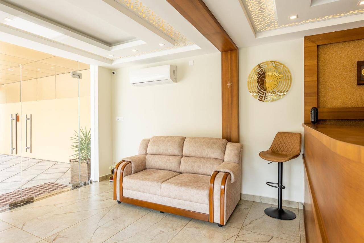 Esaa Airport Hotel Kochi Luaran gambar