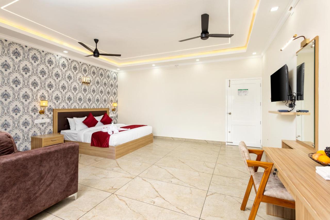 Esaa Airport Hotel Kochi Luaran gambar