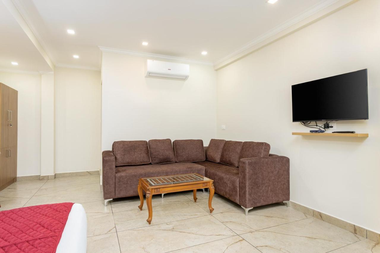 Esaa Airport Hotel Kochi Luaran gambar