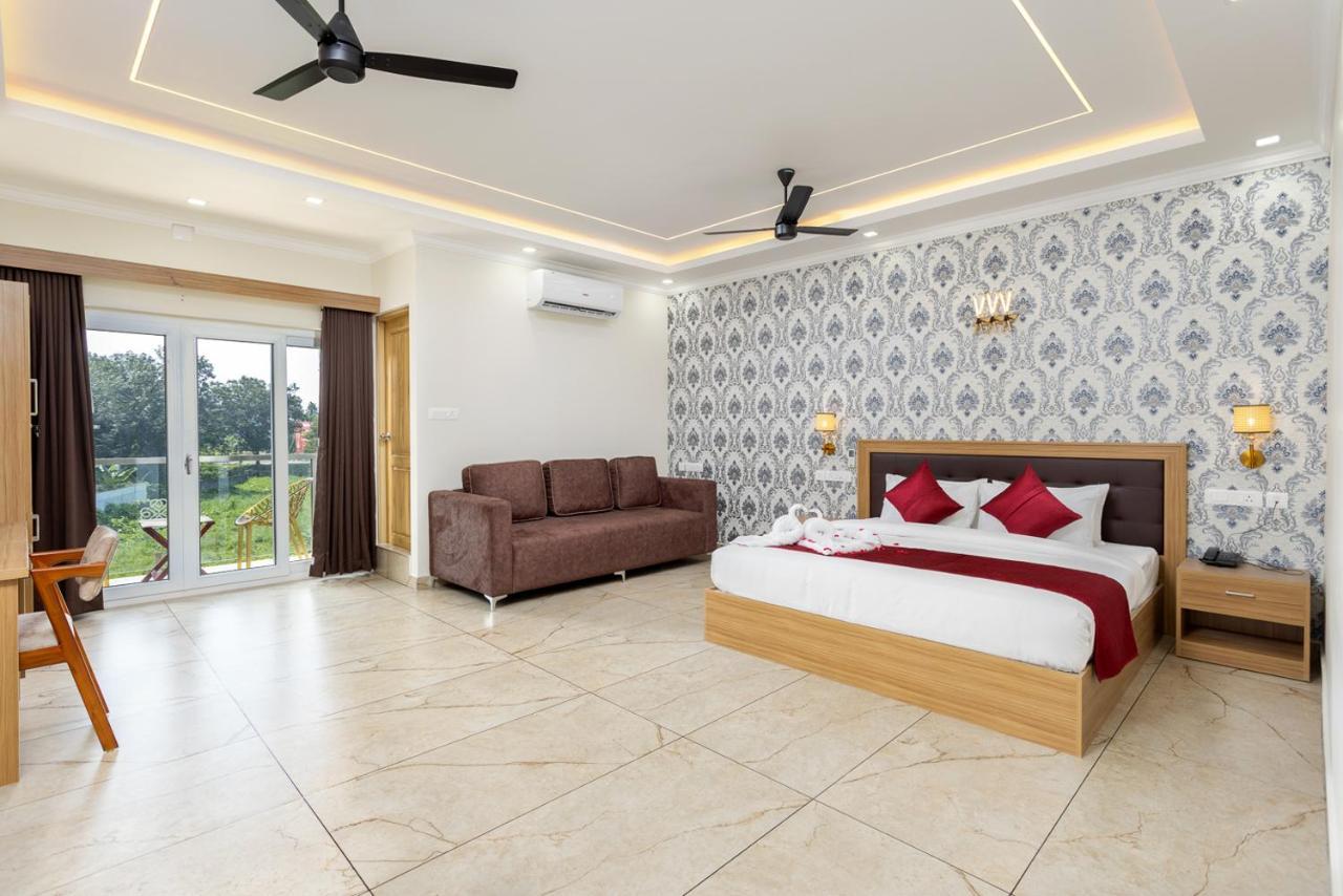 Esaa Airport Hotel Kochi Luaran gambar