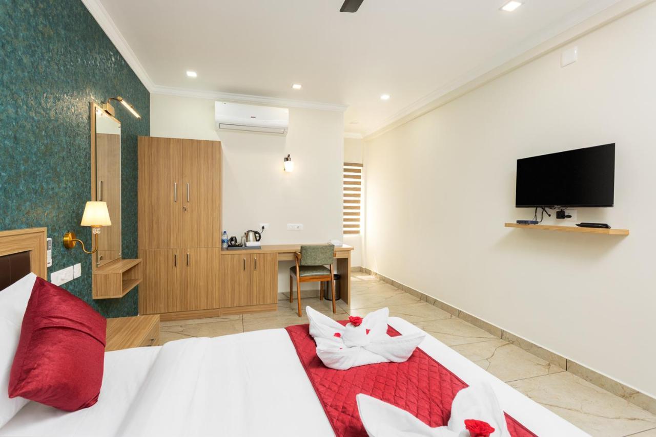 Esaa Airport Hotel Kochi Luaran gambar