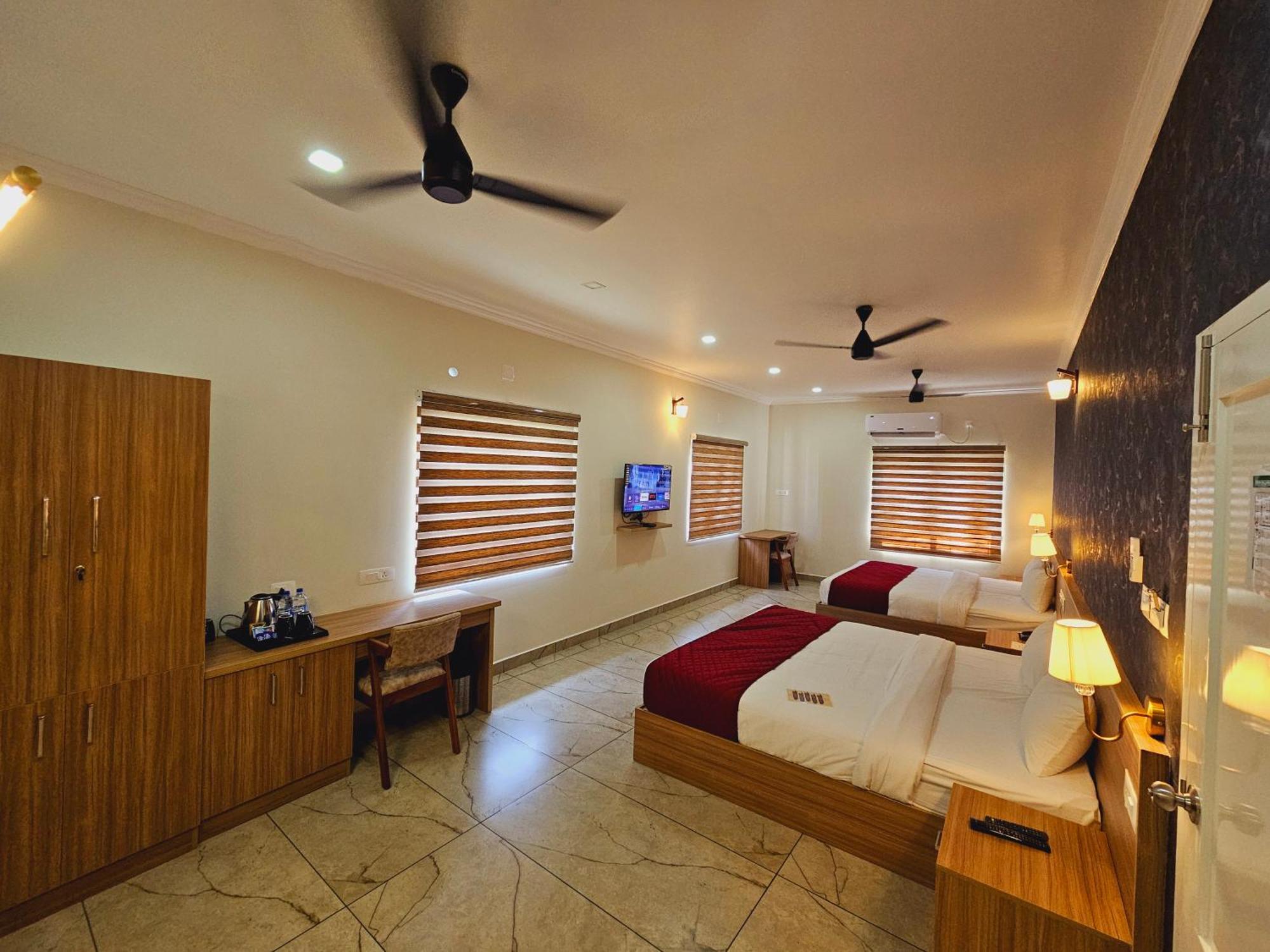 Esaa Airport Hotel Kochi Luaran gambar