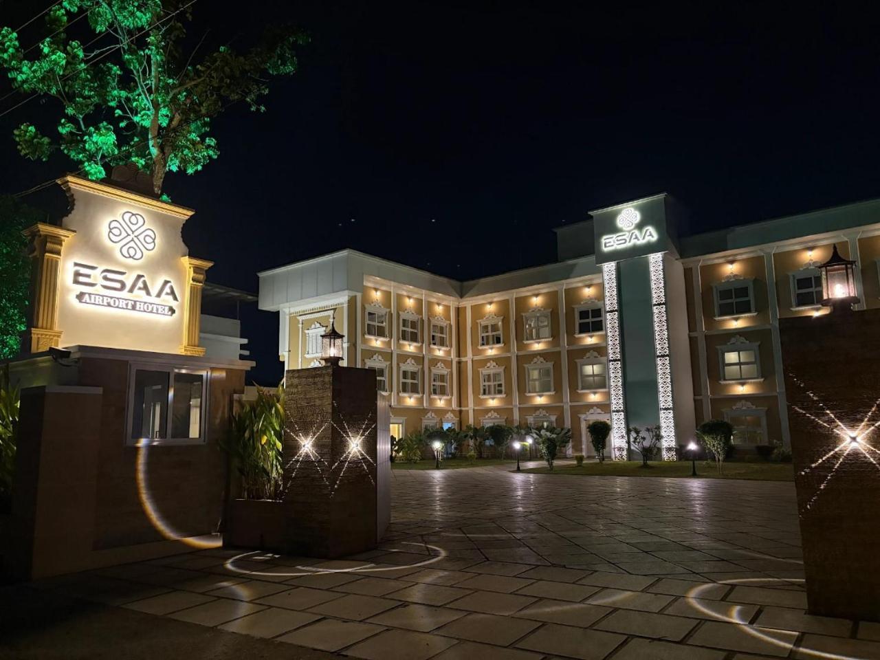Esaa Airport Hotel Kochi Luaran gambar
